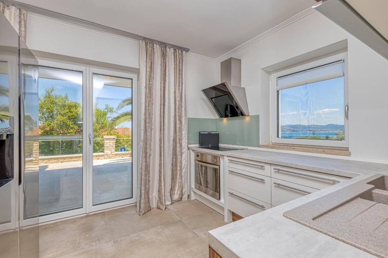 Villa Milena With Pool And Sea View Црвений Врх Екстер'єр фото