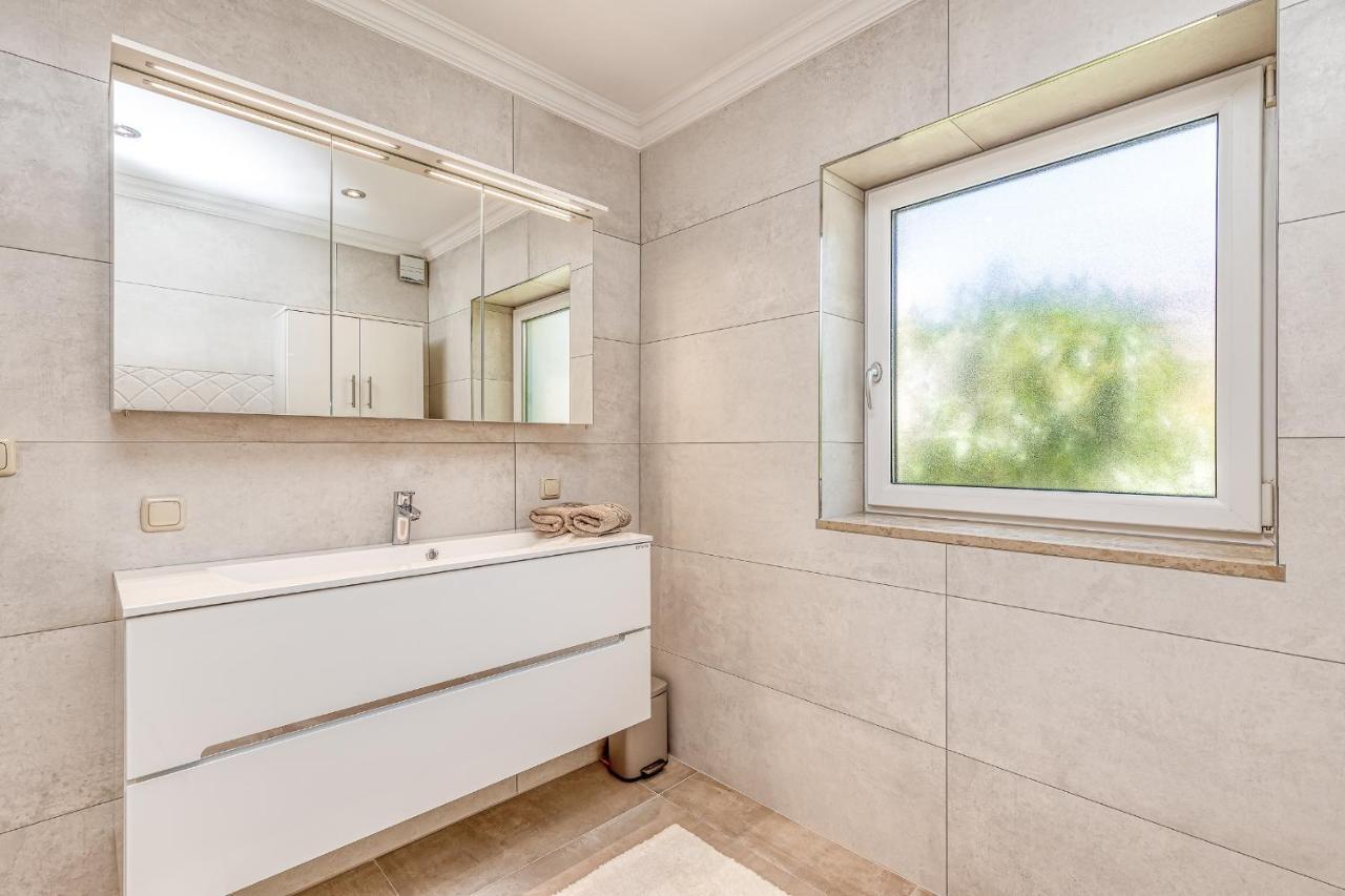 Villa Milena With Pool And Sea View Црвений Врх Екстер'єр фото
